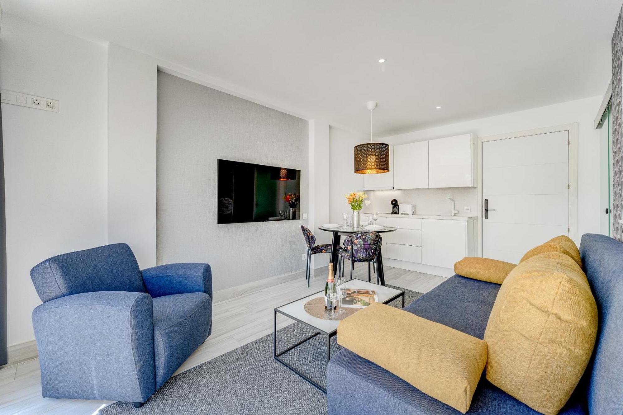 Bal Apartments Adults Only Arona  Buitenkant foto