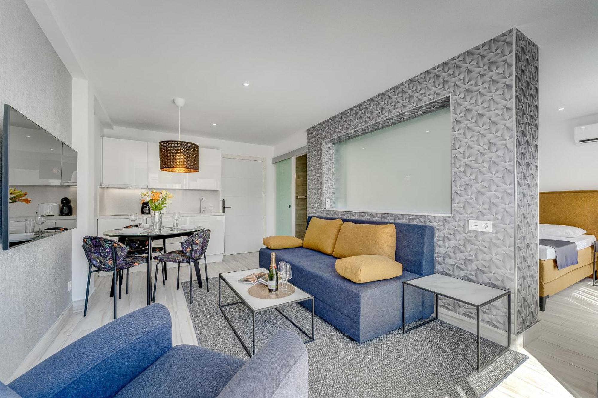 Bal Apartments Adults Only Arona  Buitenkant foto