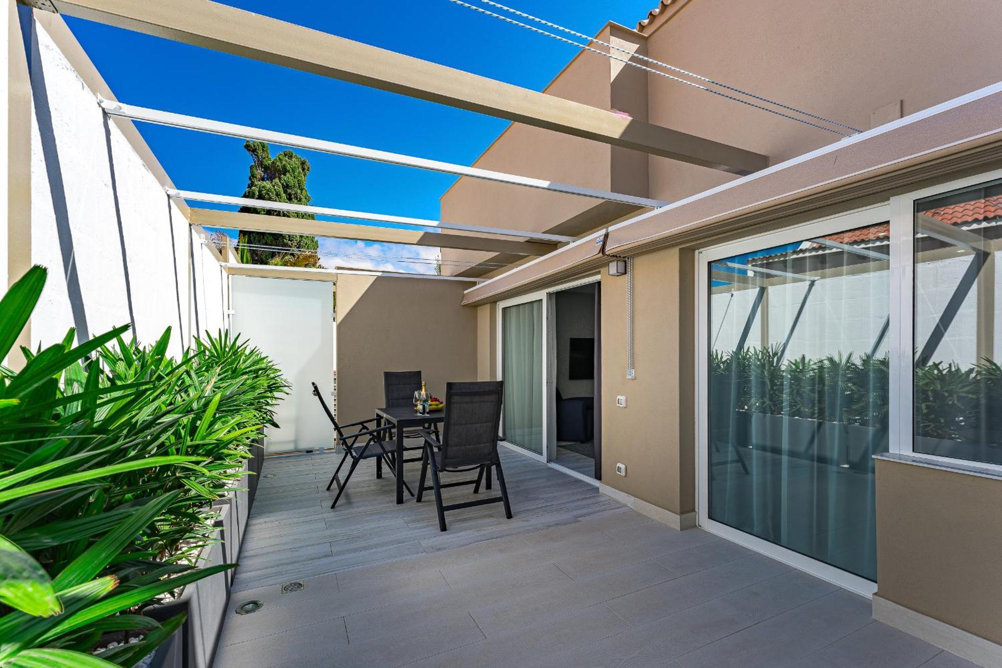 Bal Apartments Adults Only Arona  Buitenkant foto