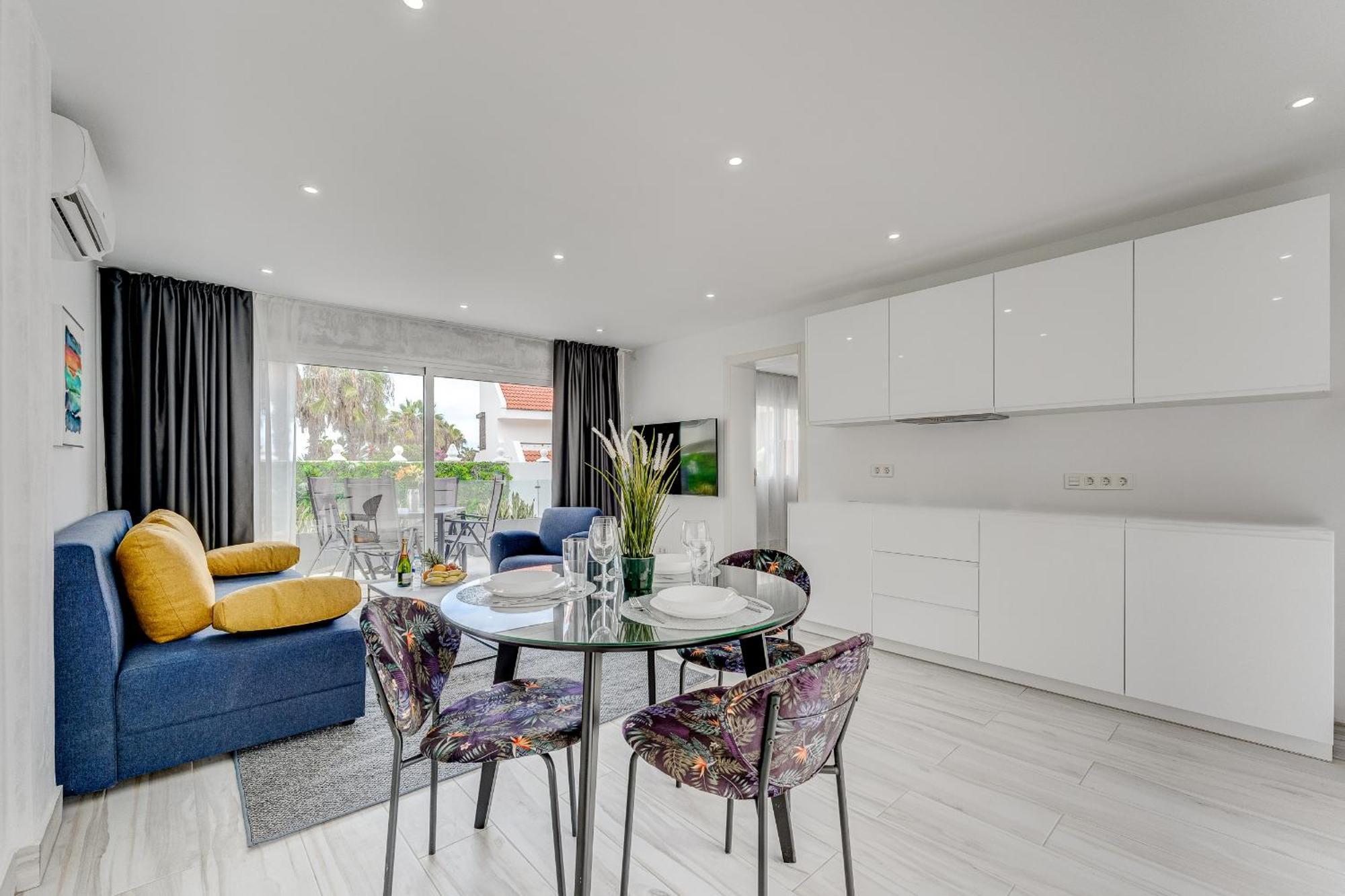 Bal Apartments Adults Only Arona  Buitenkant foto